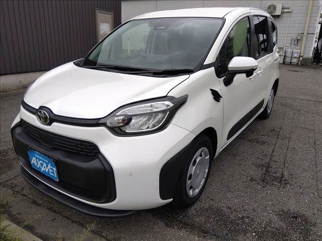 TOYOTA SIENTA HYBRID 2023