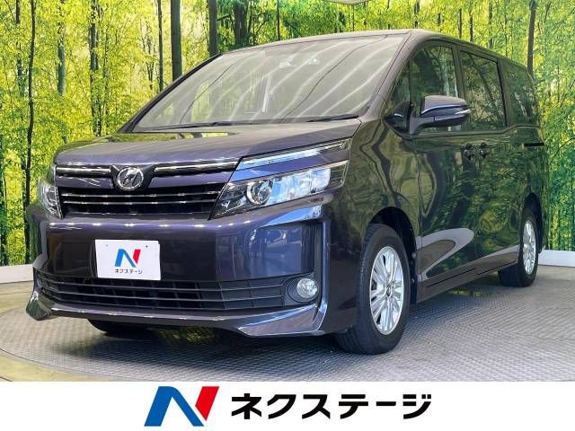 TOYOTA VOXY 2015