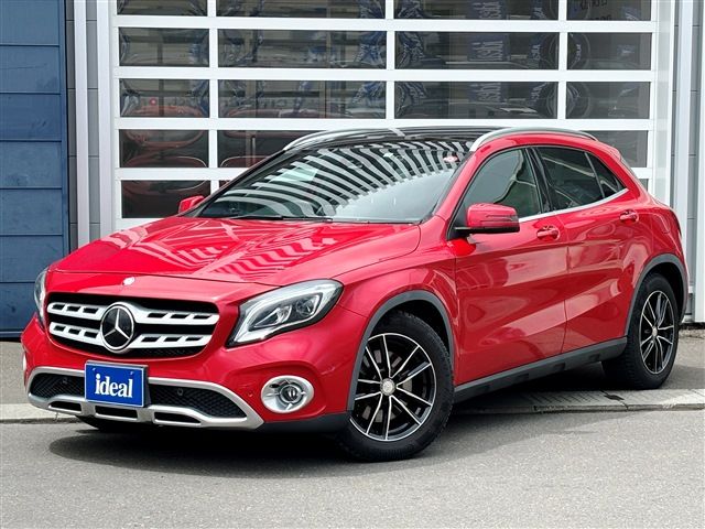 MERCEDES-BENZ GLA class 2017