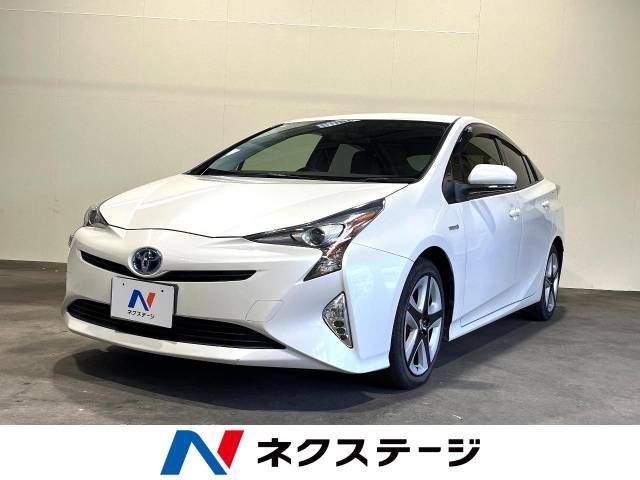 TOYOTA PRIUS 2017