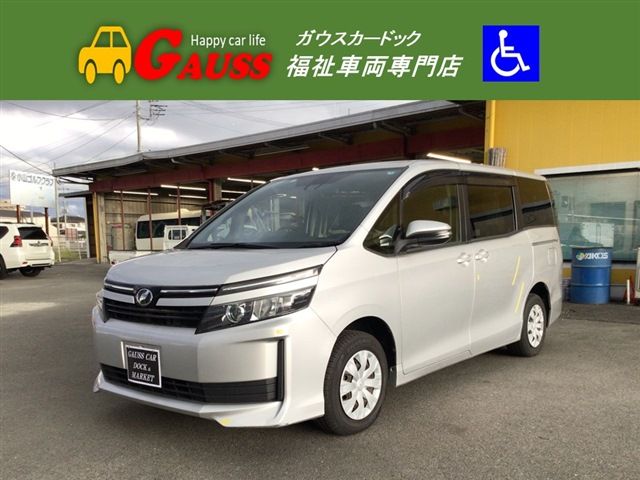 TOYOTA VOXY 2016