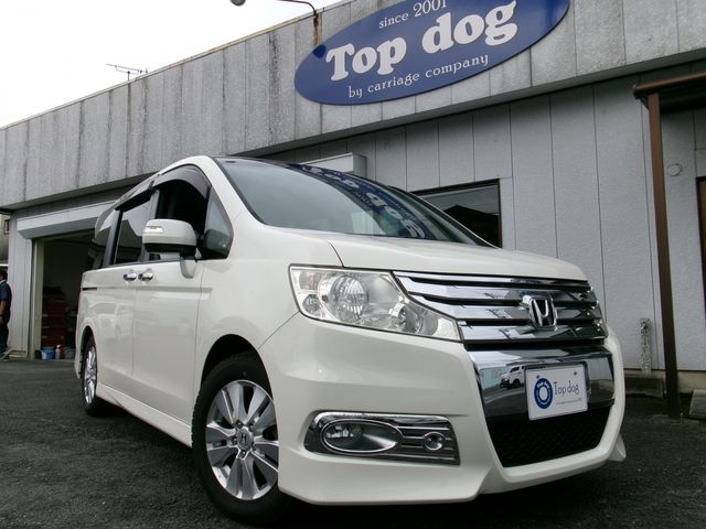 HONDA STEPWAGON SPADA 2011