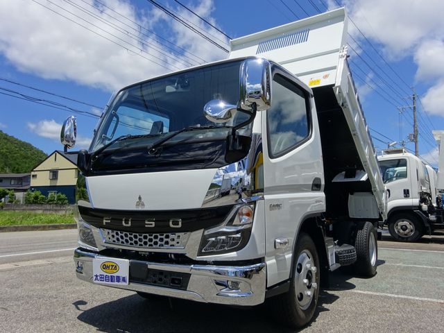 MITSUBISHI CANTER 2024