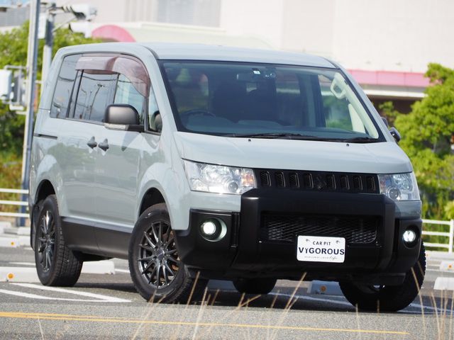 MITSUBISHI DELICA D:5 2WD 2009