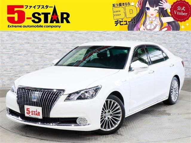 TOYOTA CROWN MAJESTA HYBRID 2014