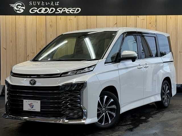 TOYOTA VOXY 2022