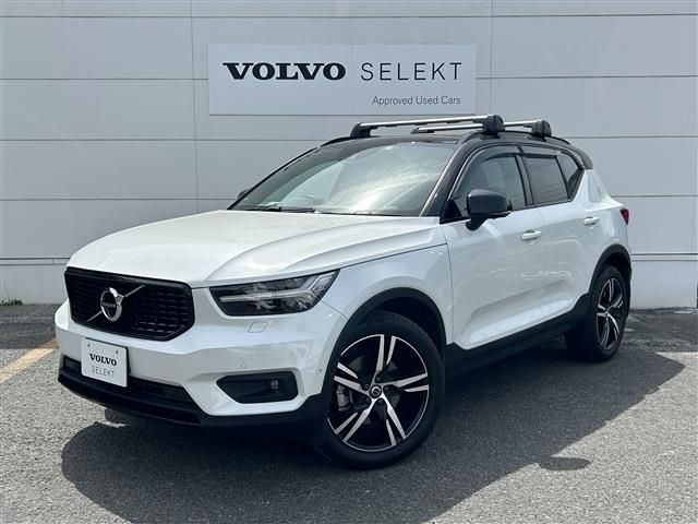 VOLVO XC40 2019