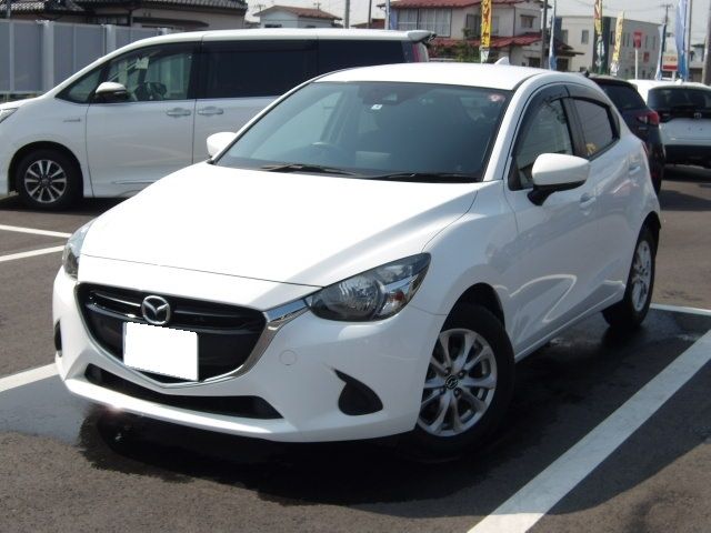 MAZDA DEMIO 2019