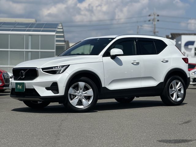 VOLVO XC40 2022