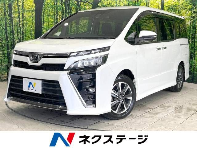 TOYOTA VOXY 2017