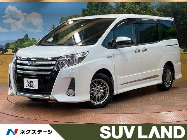 TOYOTA NOAH HYBRID 2016