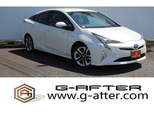 TOYOTA PRIUS 2016