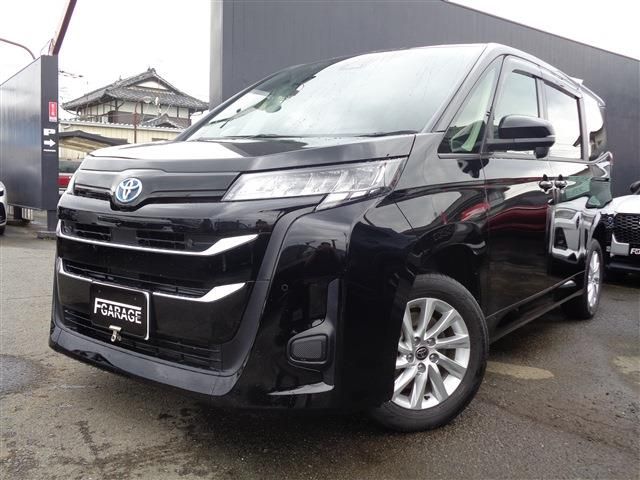 TOYOTA NOAH HYBRID 4WD 2022