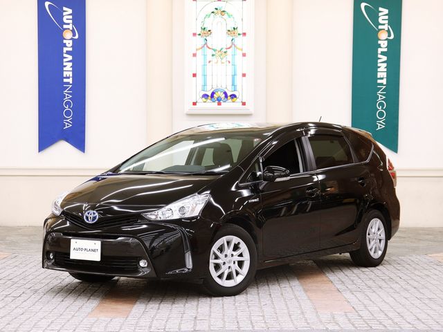 TOYOTA PRIUS ALPHA 2016