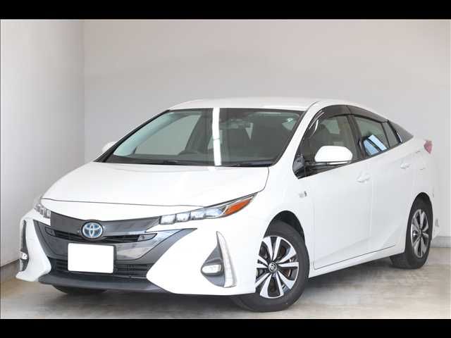 TOYOTA PRIUS PHV 2021