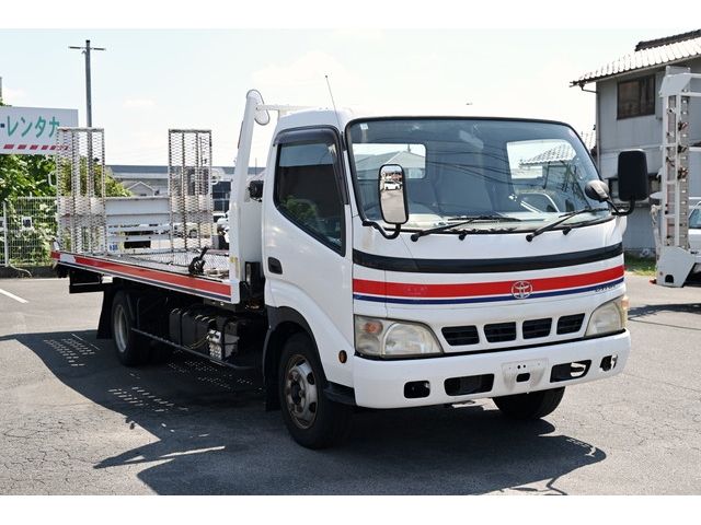 TOYOTA DYNA 2004