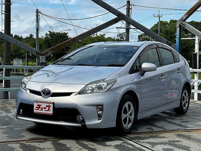 TOYOTA PRIUS 2012