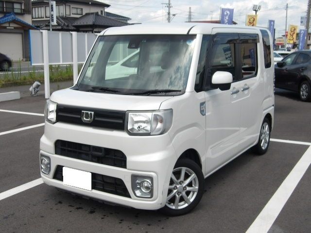 DAIHATSU WAKE 2017