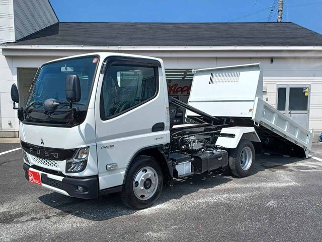 MITSUBISHI CANTER 2023