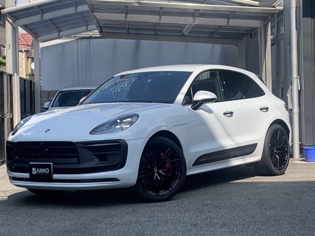 PORSCHE Macan 2023