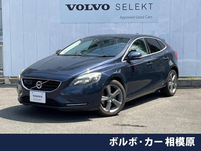 VOLVO V40 2014