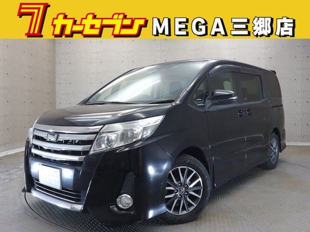 TOYOTA NOAH 2014