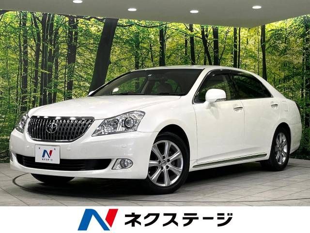 TOYOTA CROWN MAJESTA 4WD 2009