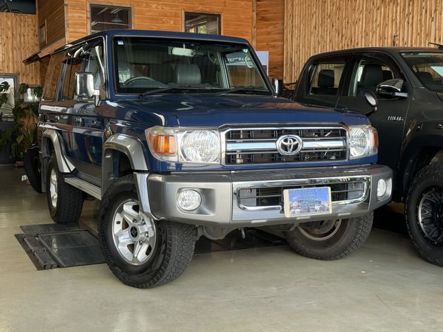 TOYOTA LANDCRUISER van 2015