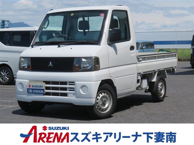 MITSUBISHI MINICAB TRUCK 2005