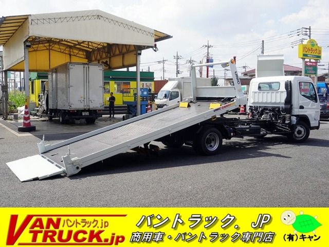 MITSUBISHI CANTER 2024