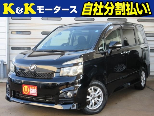 TOYOTA VOXY 4WD 2011