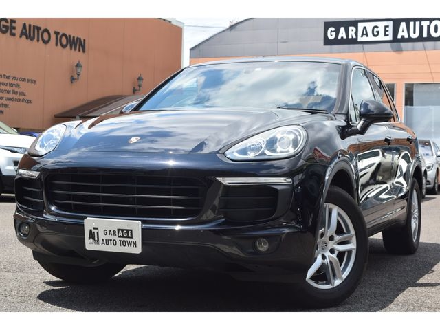 PORSCHE Cayenne 2016