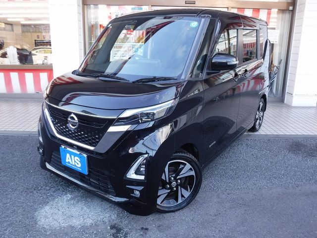 NISSAN ROOX 2021