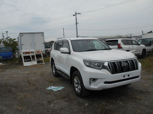 TOYOTA LANDCRUISER PRADO 2019