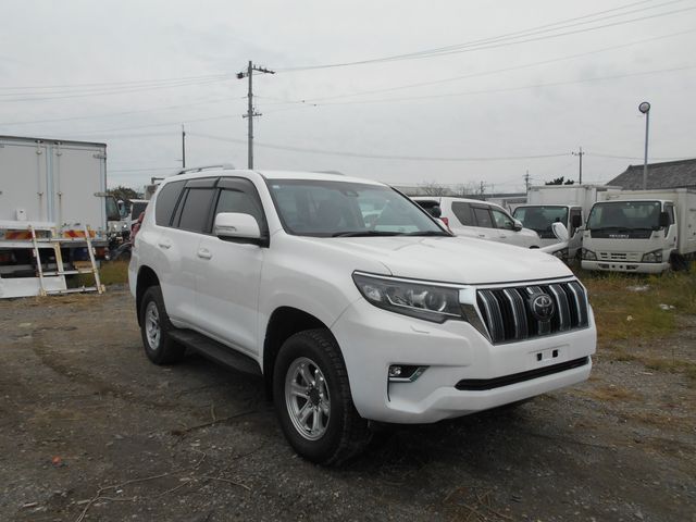 TOYOTA LANDCRUISER PRADO 2019