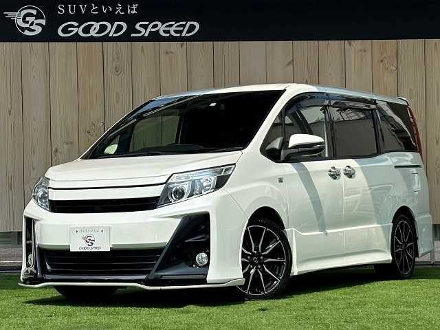 TOYOTA NOAH 2016