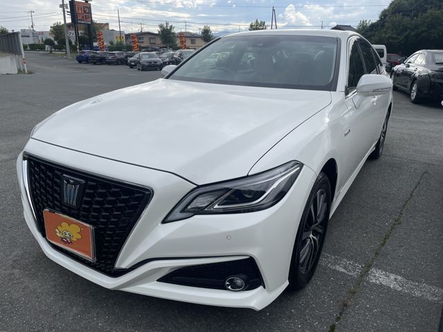 TOYOTA CROWN sedan hybrid 4WD 2018