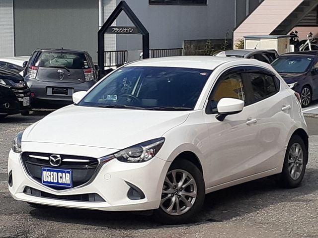 MAZDA DEMIO 2016