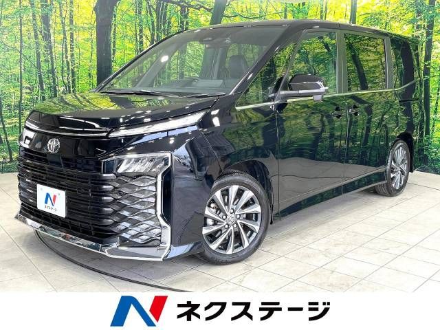 TOYOTA VOXY 2023