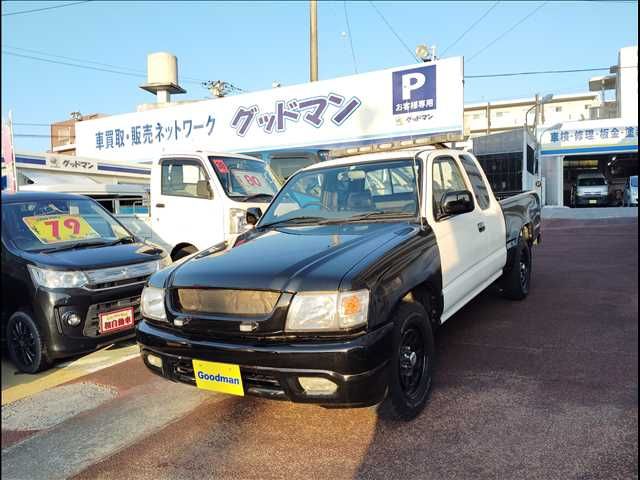 TOYOTA HILUX 2WD 2003