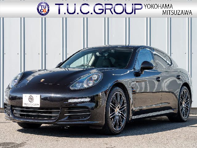 PORSCHE PANAMERA 2015