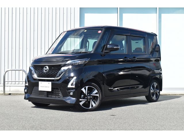 NISSAN ROOX 2022