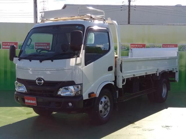 HINO DUTRO 2017