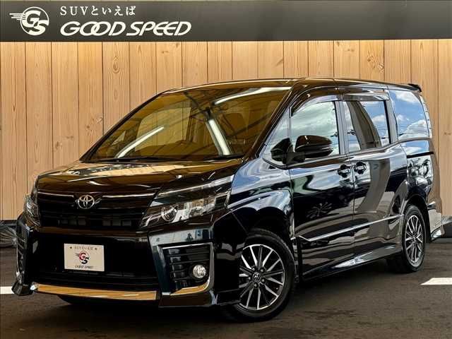 TOYOTA VOXY 2014