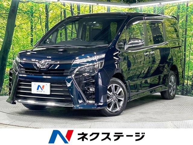 TOYOTA VOXY 4WD 2017