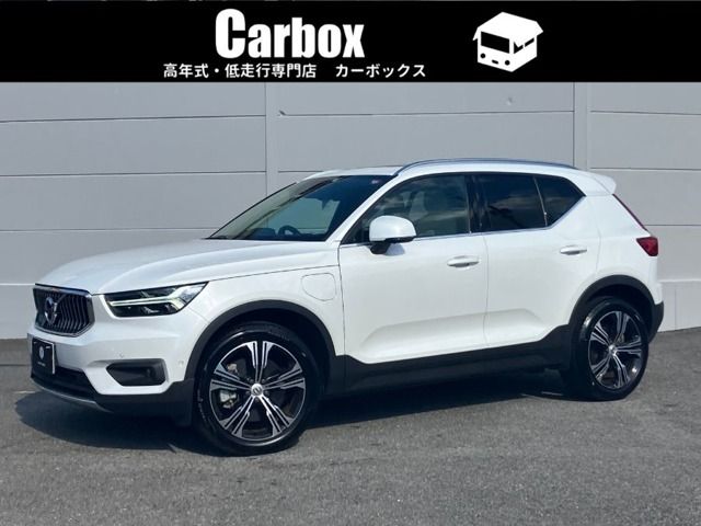 VOLVO XC40 2021