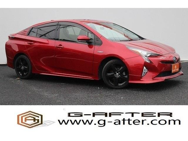 TOYOTA PRIUS 2016