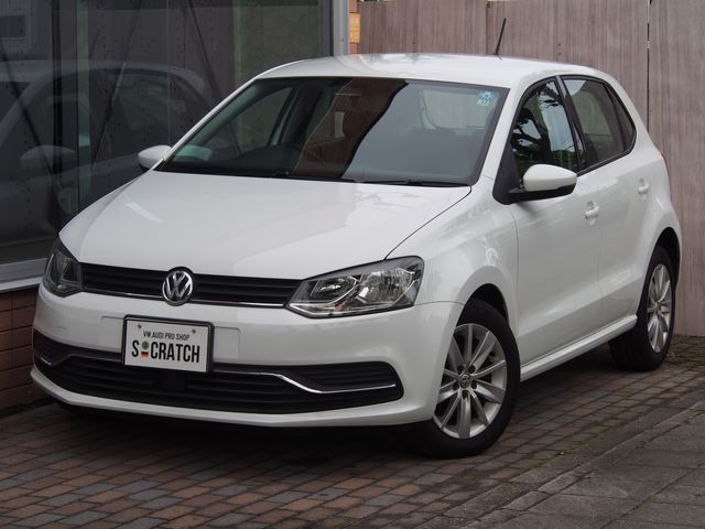 VOLKSWAGEN POLO 2015