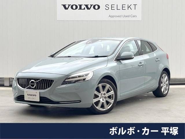 VOLVO V40 2018