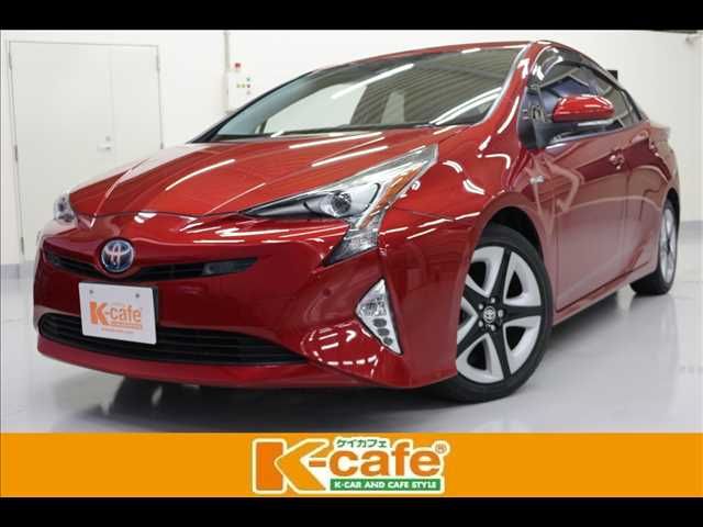 TOYOTA PRIUS 2016